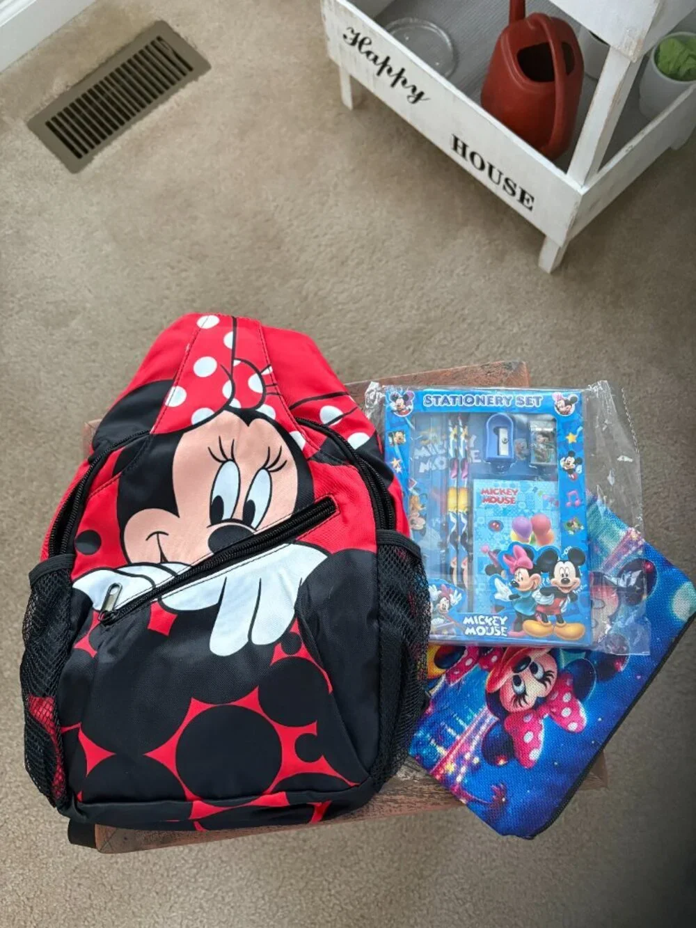 Disney Minnie Mouse Teardrop-Shaped Sling Backpack Back to School Bundle
